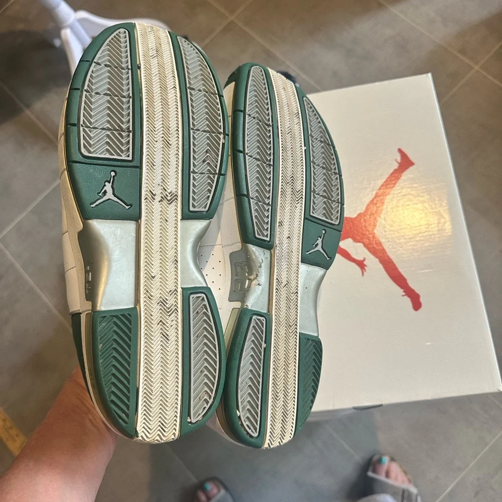 Air Jordan Team 2005 White Green Leather Sneakers Mens Size 11 310071-108